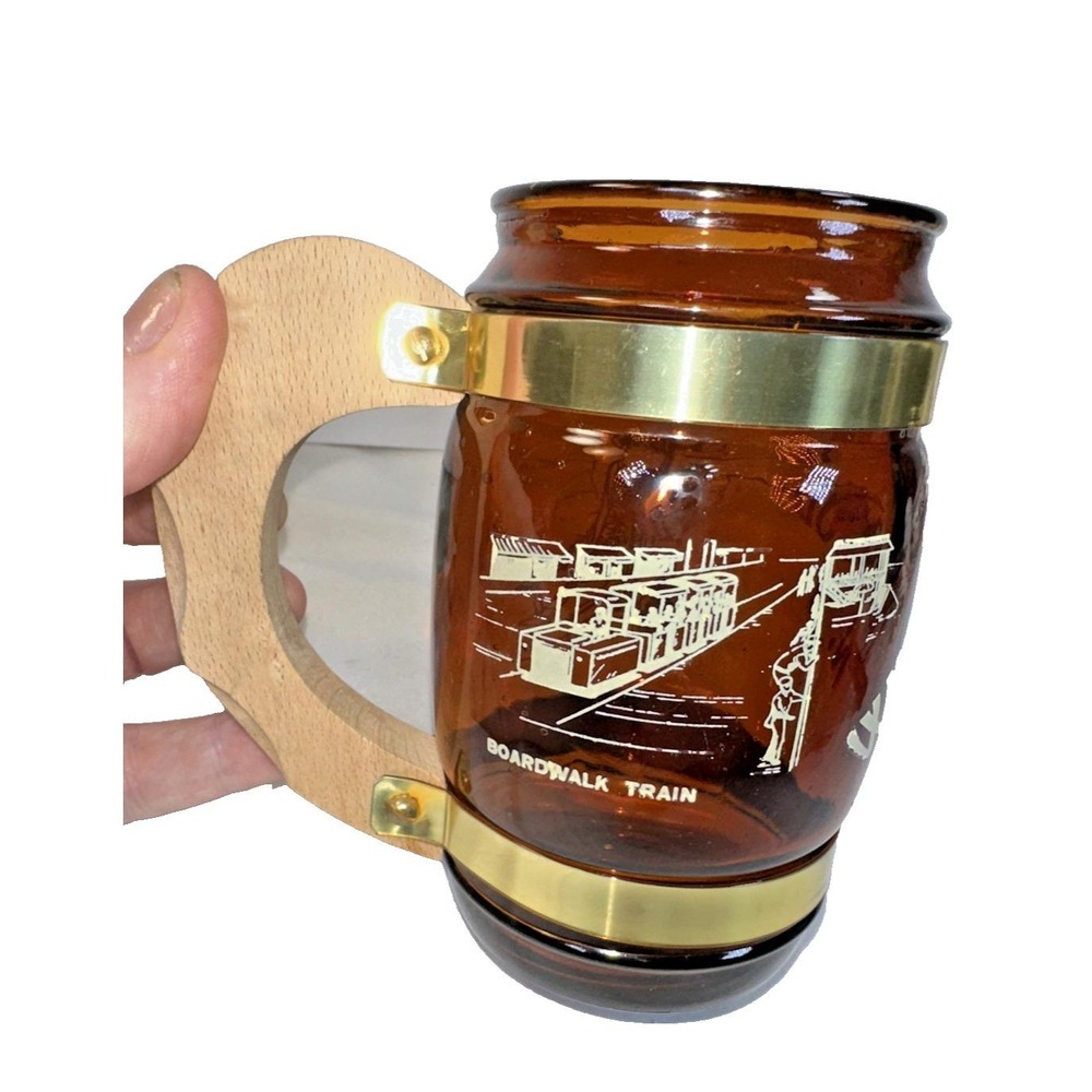 Vintage Siesta Ware Wildwood New Jersey Amber Souvenir Glass Mug NWOB
